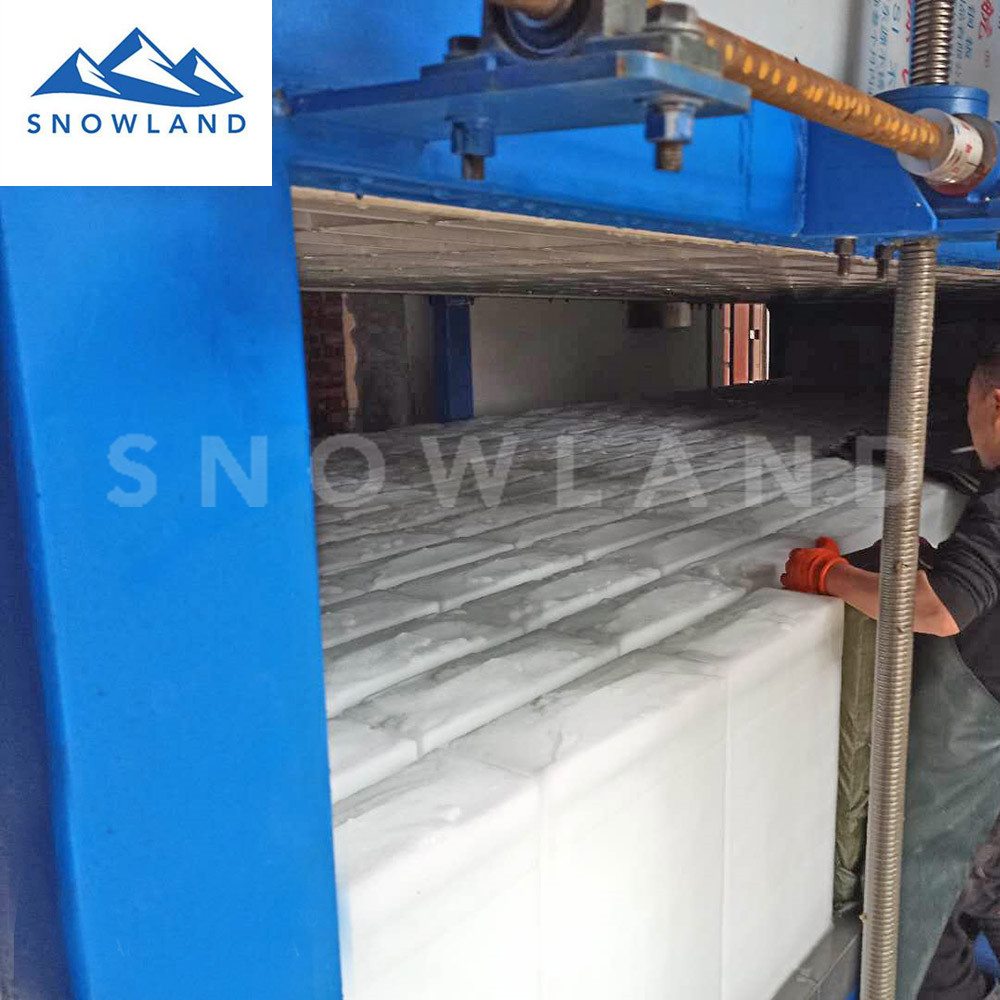   2020新雪制冷中型高品质工业制冰机 专业定制块冰机厂家 全自动直冷式块冰机 化工中型冰砖机品牌企业